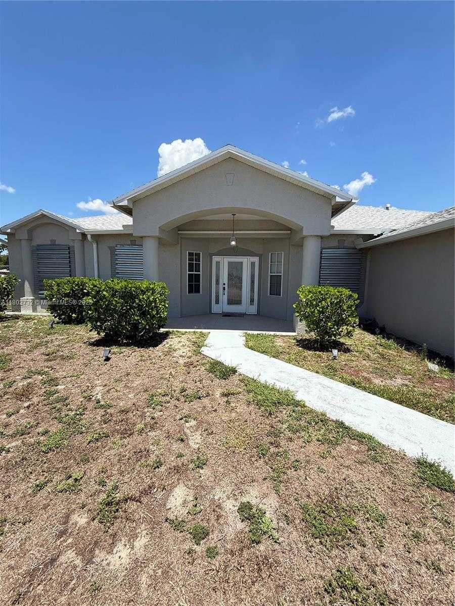 Small Image of 1309 NORTH EAST 16 TERR, Cape Coral Number 4