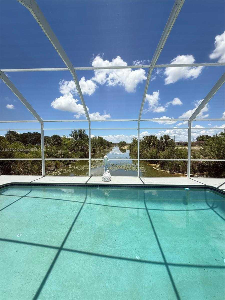 Small Image of 1309 NORTH EAST 16 TERR, Cape Coral Number 40