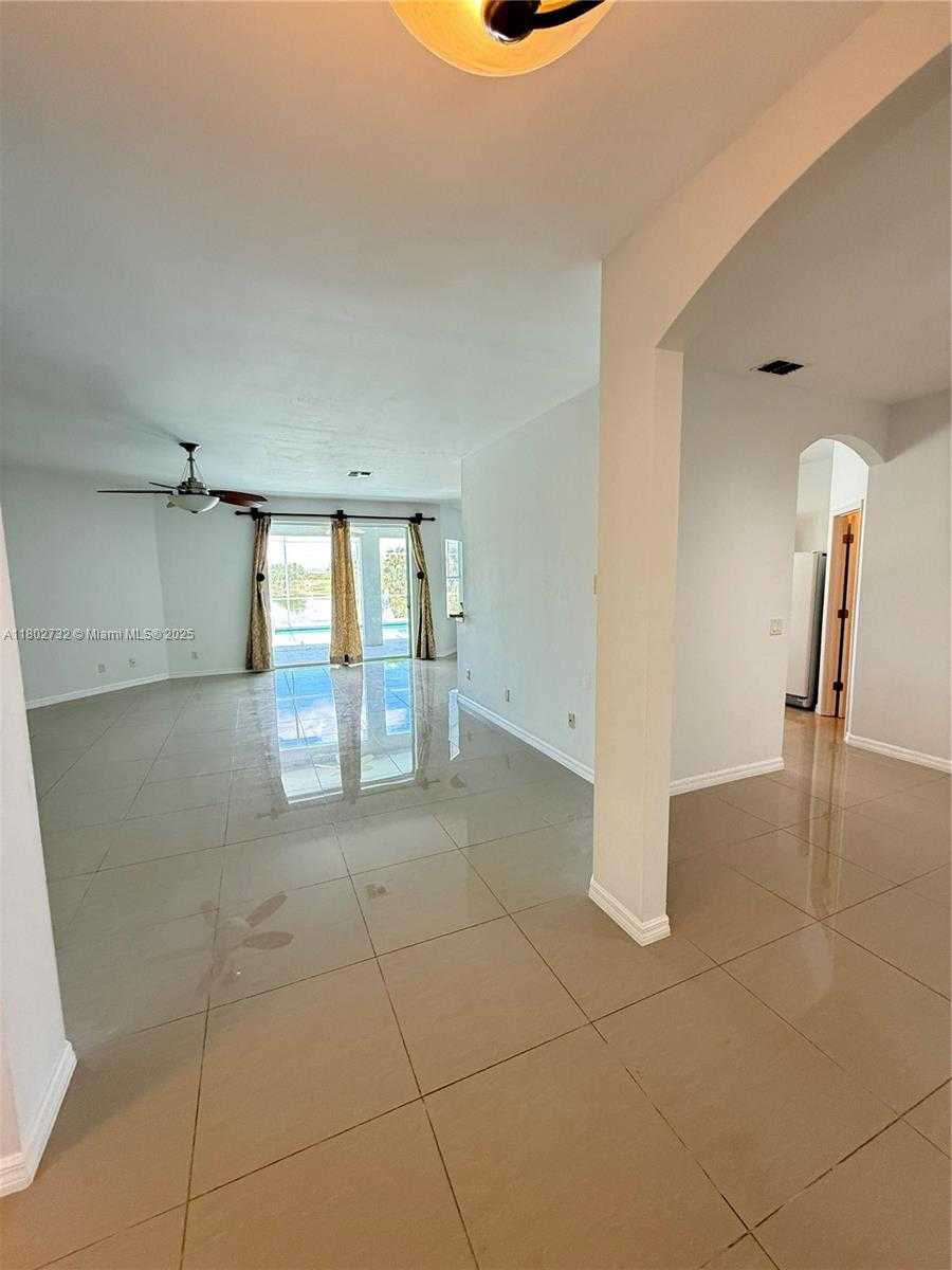 Small Image of 1309 NORTH EAST 16 TERR, Cape Coral Number 6