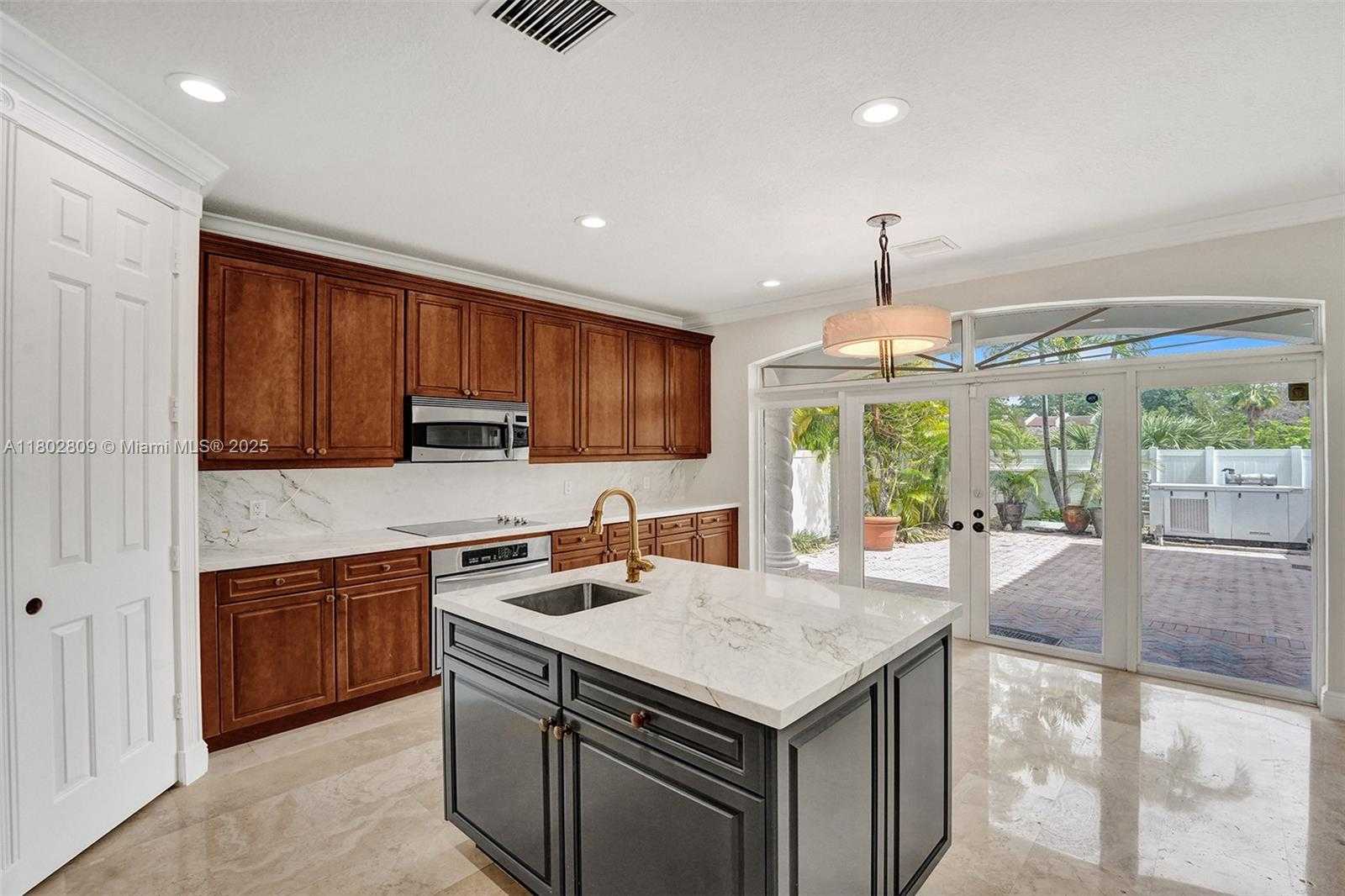 Small Image of 827 SOUTH EAST 2ND CT, Fort Lauderdale Number 12