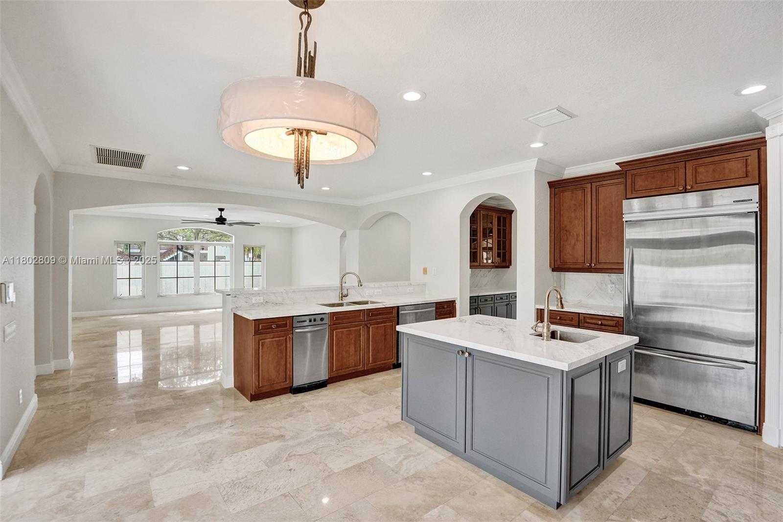 Small Image of 827 SOUTH EAST 2ND CT, Fort Lauderdale Number 14