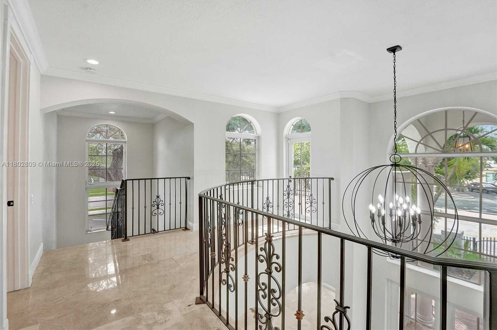 Small Image of 827 SOUTH EAST 2ND CT, Fort Lauderdale Number 24