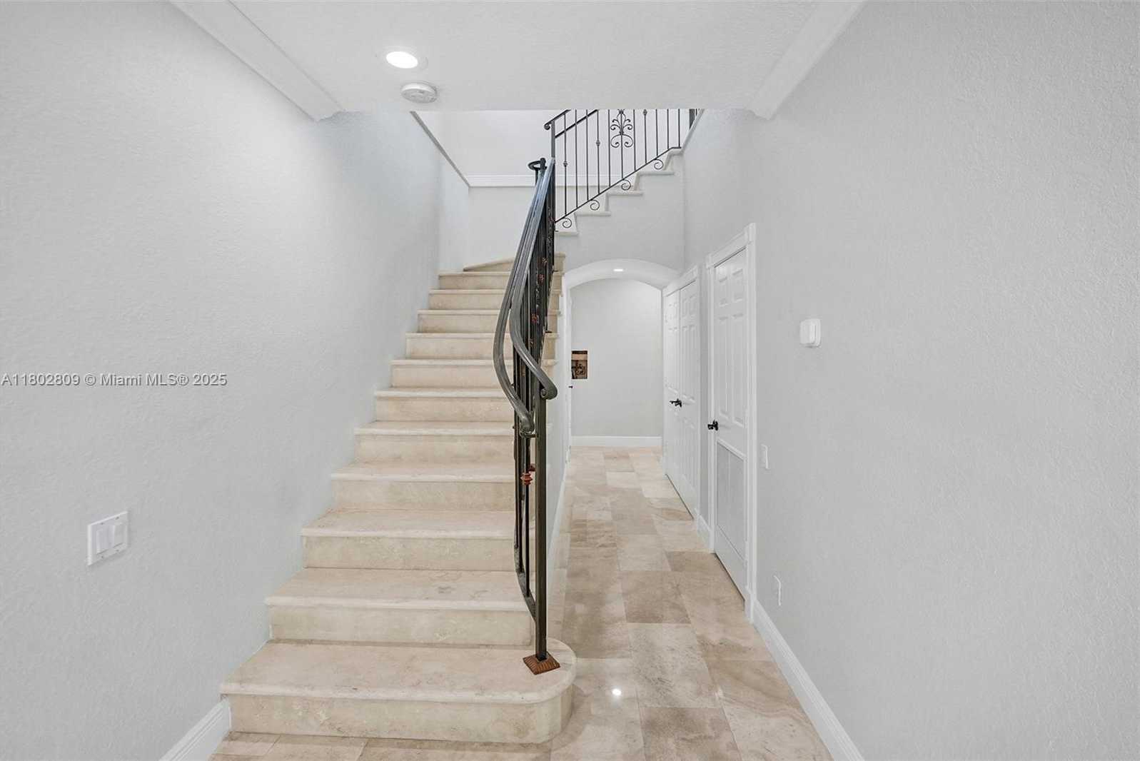 Small Image of 827 SOUTH EAST 2ND CT, Fort Lauderdale Number 31