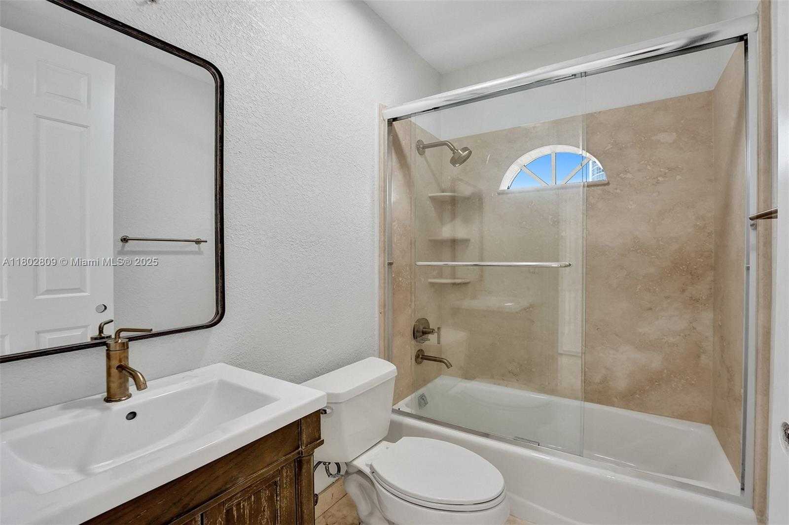 Small Image of 827 SOUTH EAST 2ND CT, Fort Lauderdale Number 36