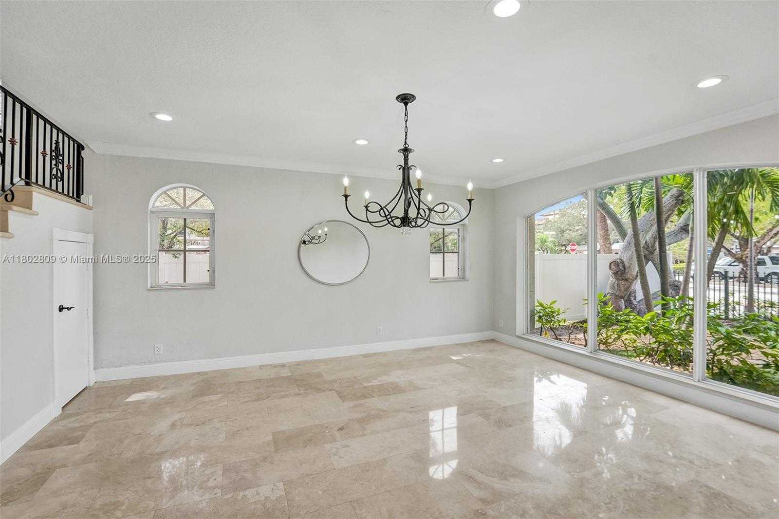 Small Image of 827 SOUTH EAST 2ND CT, Fort Lauderdale Number 8