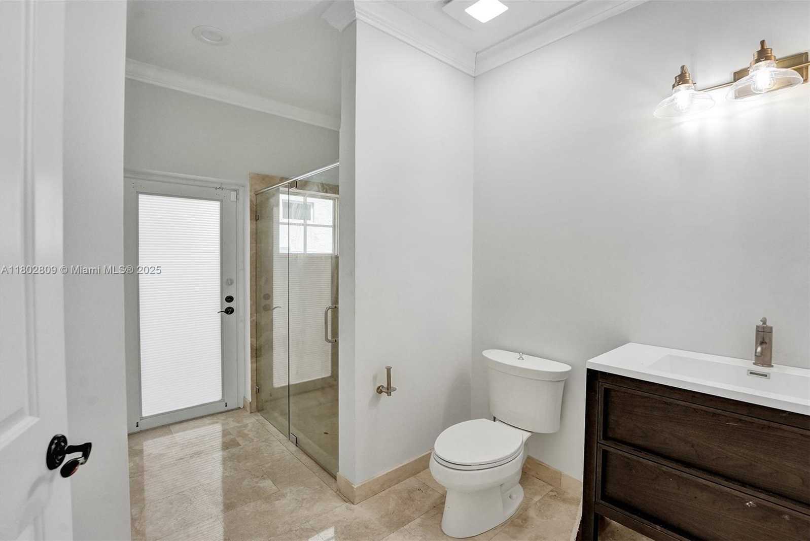 Small Image of 827 SOUTH EAST 2ND CT, Fort Lauderdale Number 9