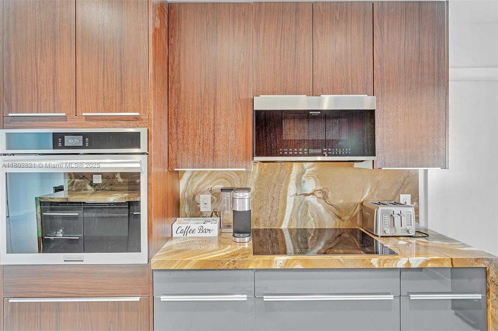 Small Image of 5005 JOHNSON ST, Hollywood Number 11