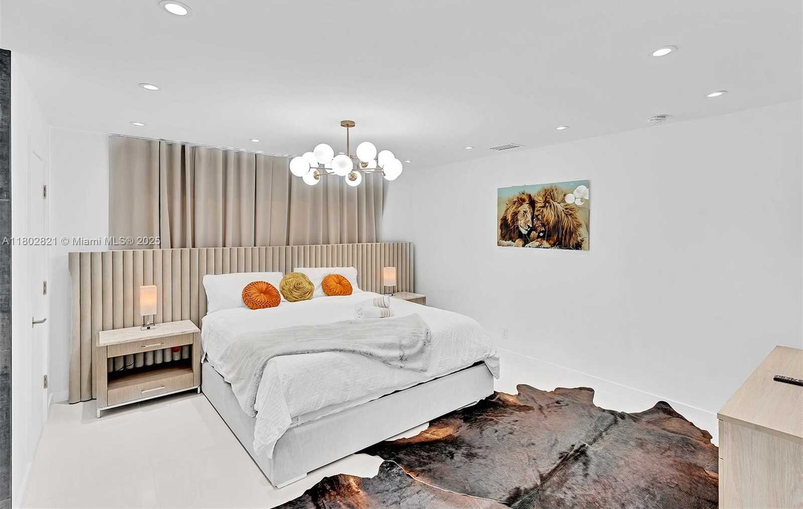 Small Image of 5005 JOHNSON ST, Hollywood Number 16