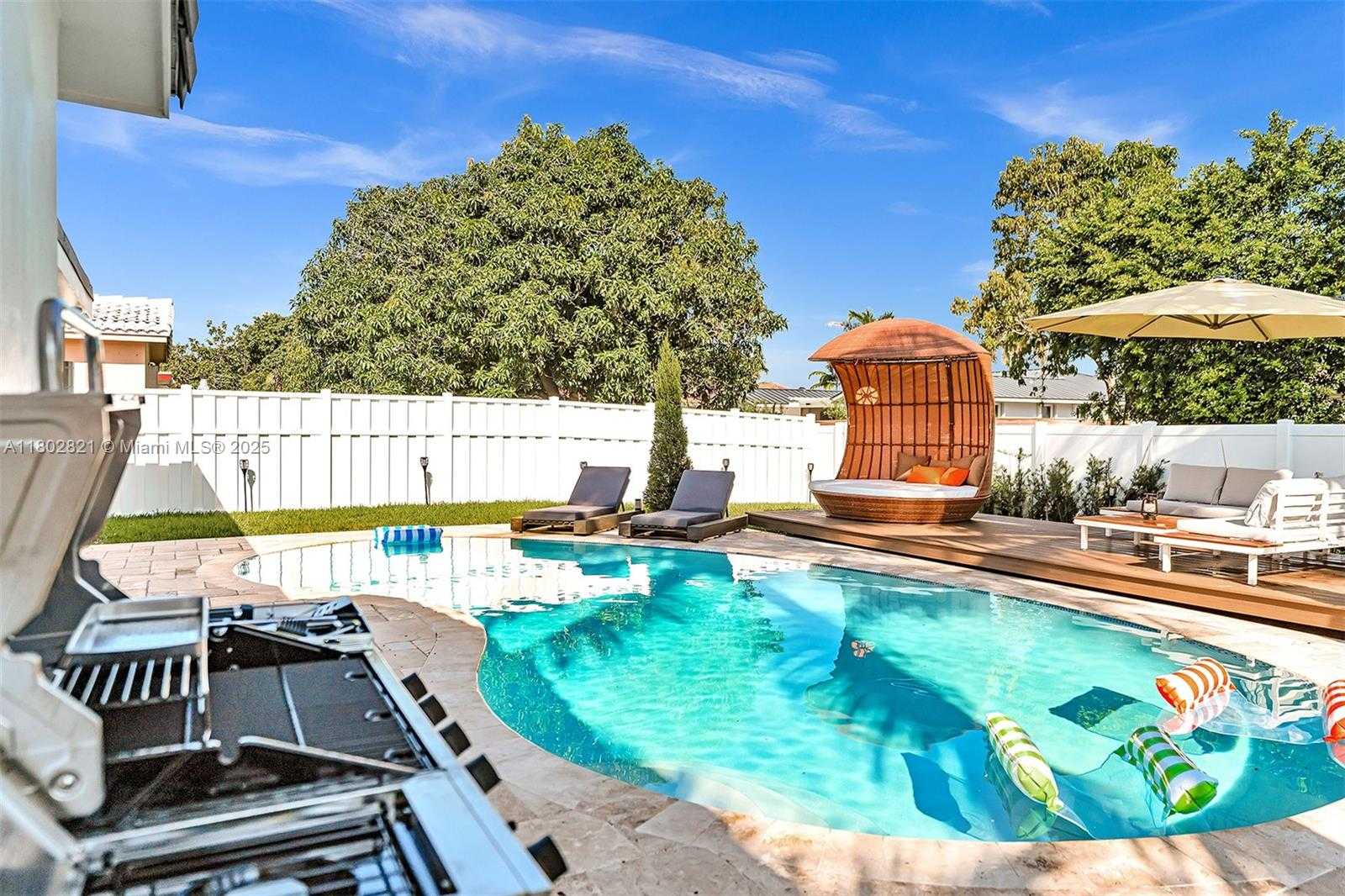 Small Image of 5005 JOHNSON ST, Hollywood Number 26