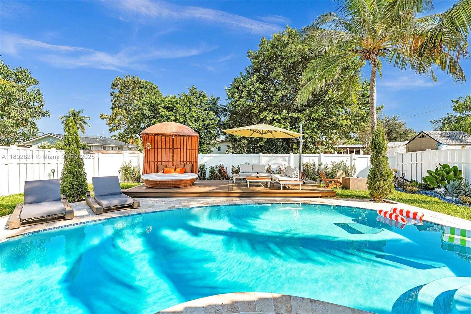 Small Image of 5005 JOHNSON ST, Hollywood Number 27
