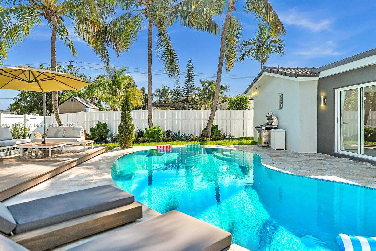 Small Image of 5005 JOHNSON ST, Hollywood Number 28