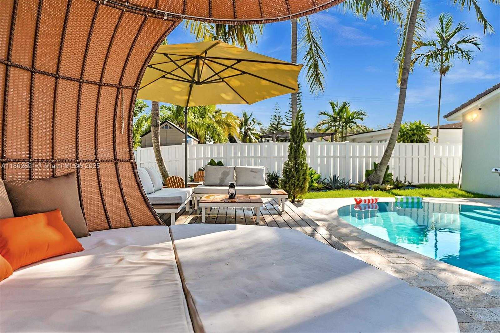 Small Image of 5005 JOHNSON ST, Hollywood Number 29