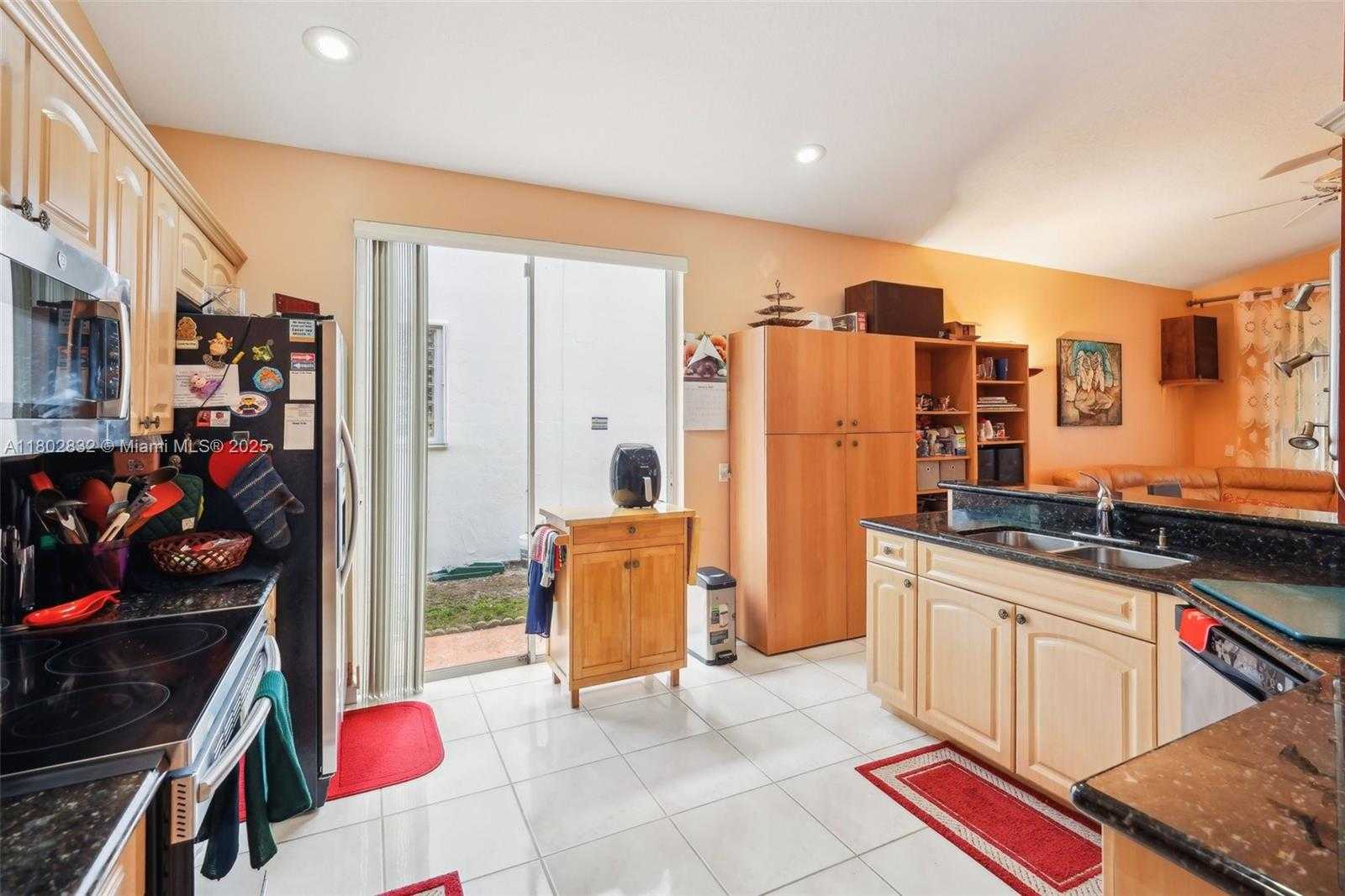 Small Image of 11672 NORTH WEST 13TH MNR, Coral Springs Number 12