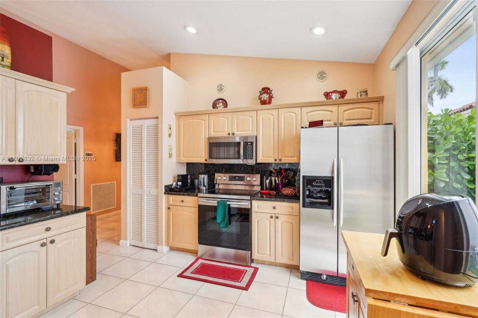 Small Image of 11672 NORTH WEST 13TH MNR, Coral Springs Number 13