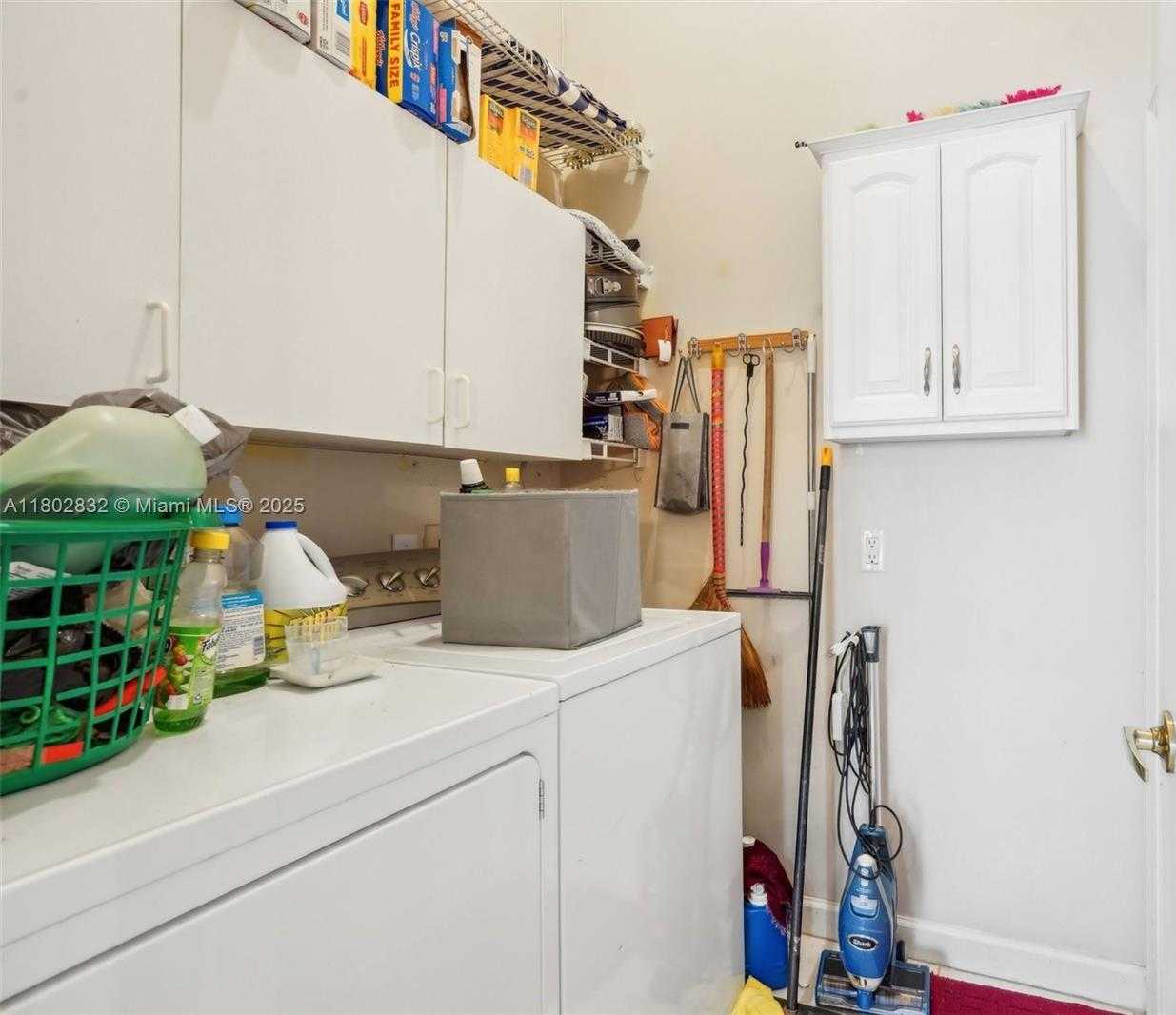 Small Image of 11672 NORTH WEST 13TH MNR, Coral Springs Number 19
