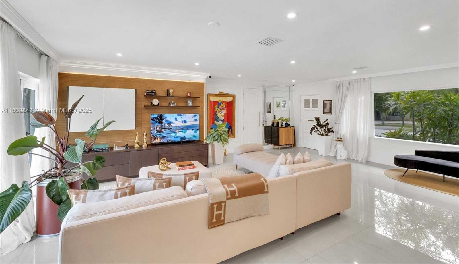 Small Image of 726 NORTH EAST 17TH WAY, Fort Lauderdale Number 3