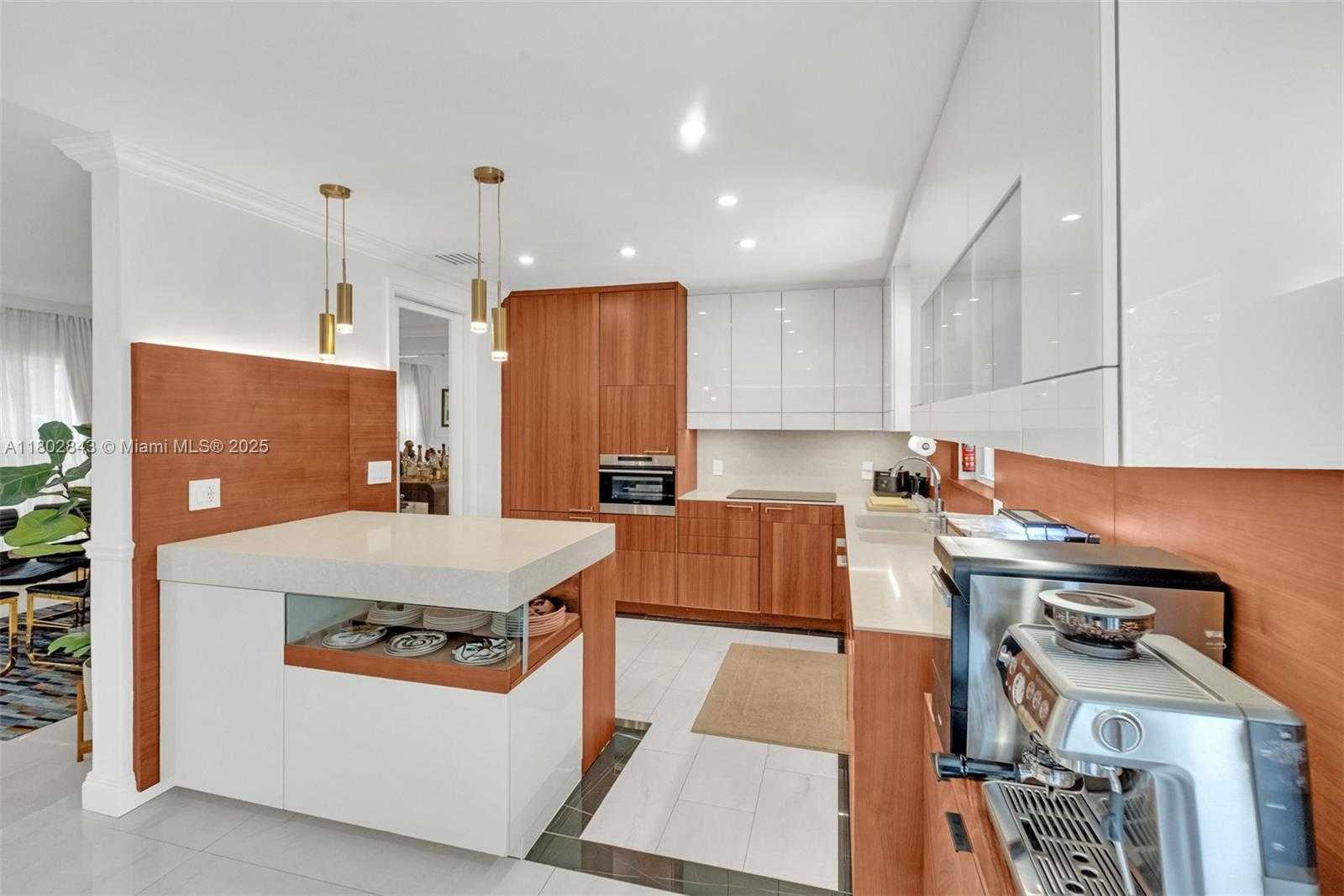 Small Image of 726 NORTH EAST 17TH WAY, Fort Lauderdale Number 7