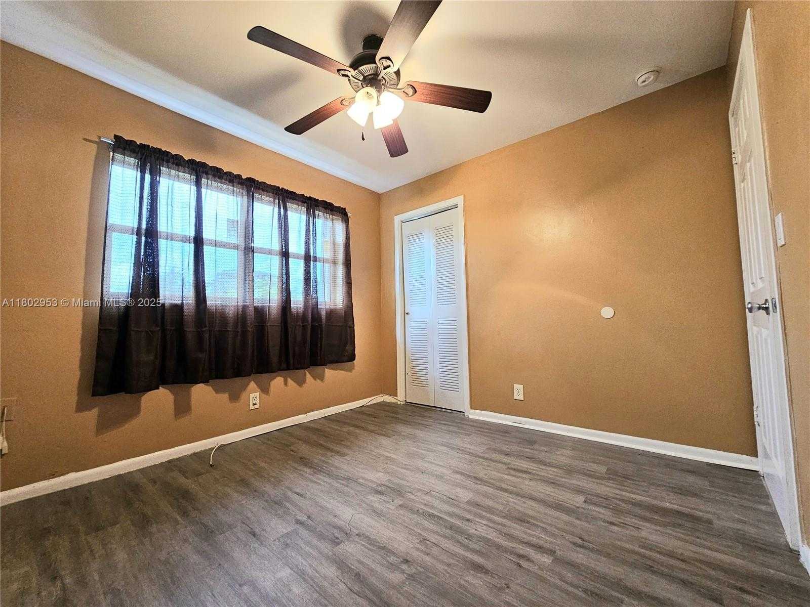 Small Image of 4461 NORTH WEST 61ST ST, North Lauderdale Number 14
