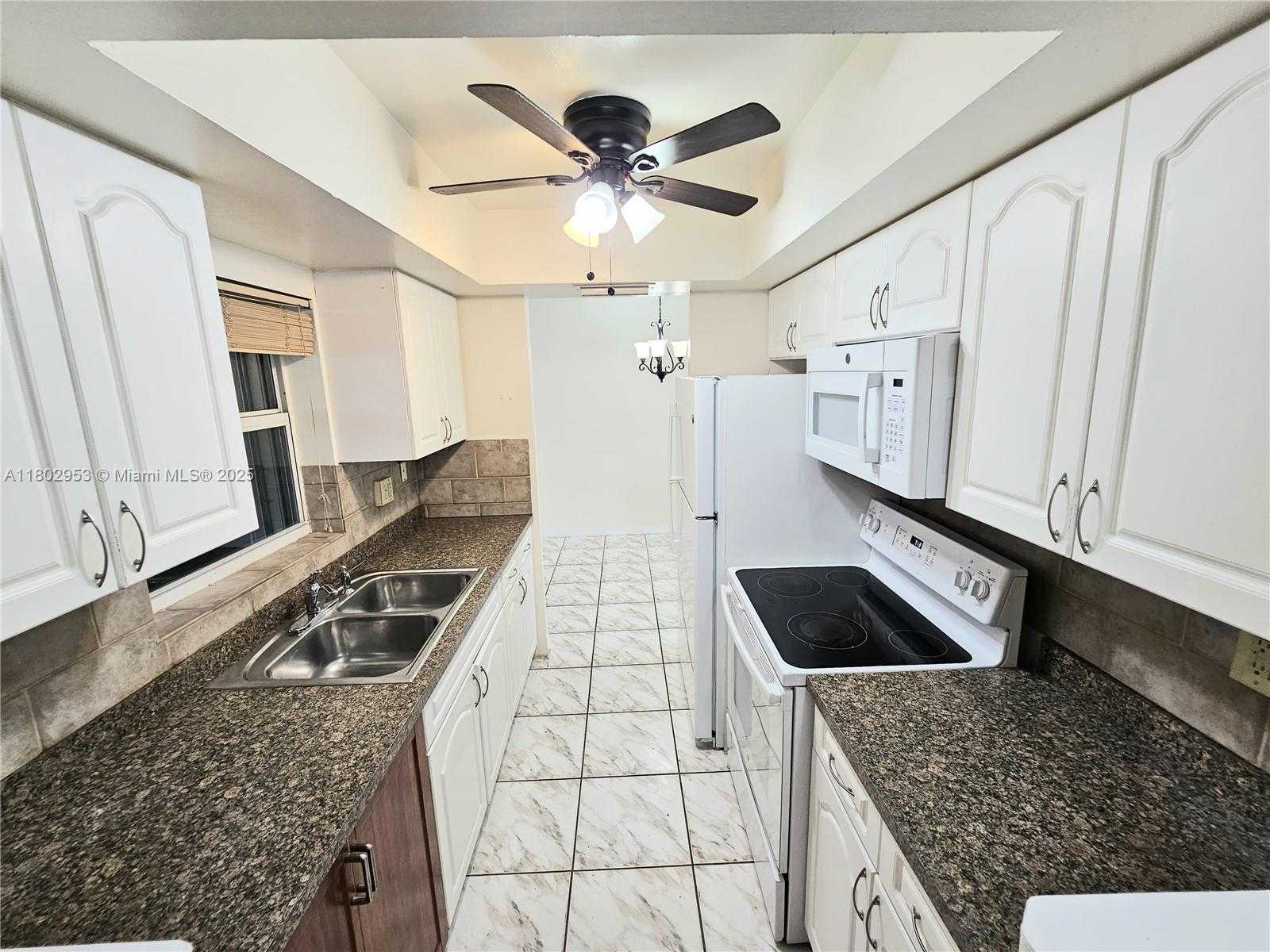Small Image of 4461 NORTH WEST 61ST ST, North Lauderdale Number 16