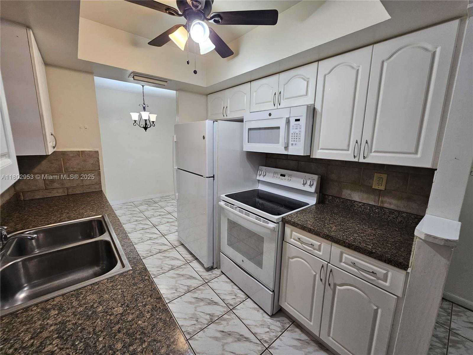 Small Image of 4461 NORTH WEST 61ST ST, North Lauderdale Number 18