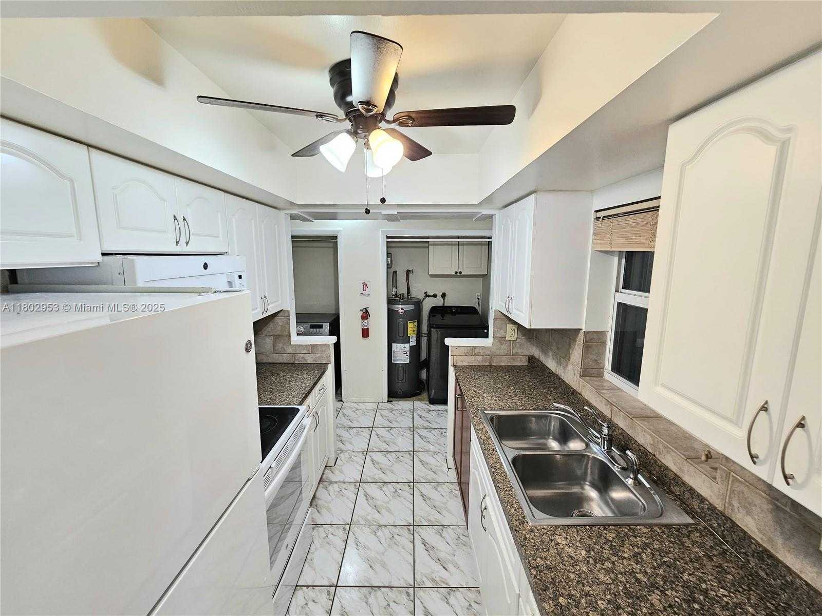 Small Image of 4461 NORTH WEST 61ST ST, North Lauderdale Number 19