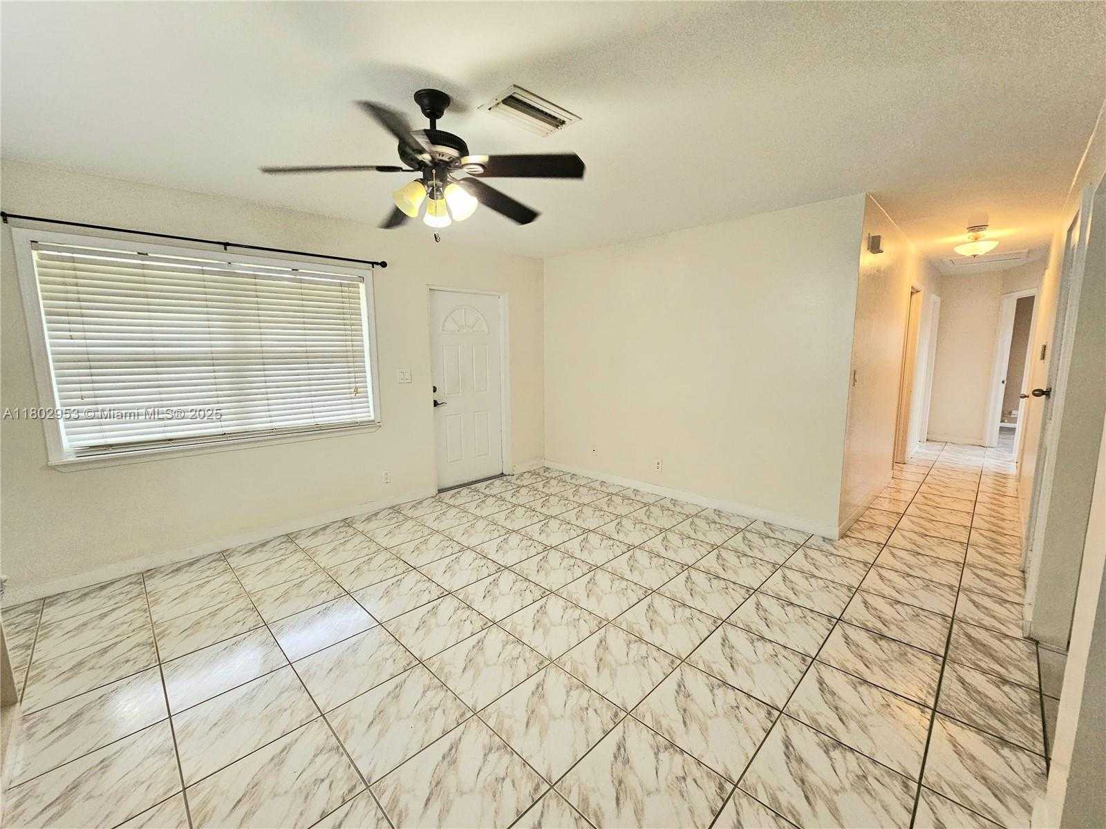 Small Image of 4461 NORTH WEST 61ST ST, North Lauderdale Number 7