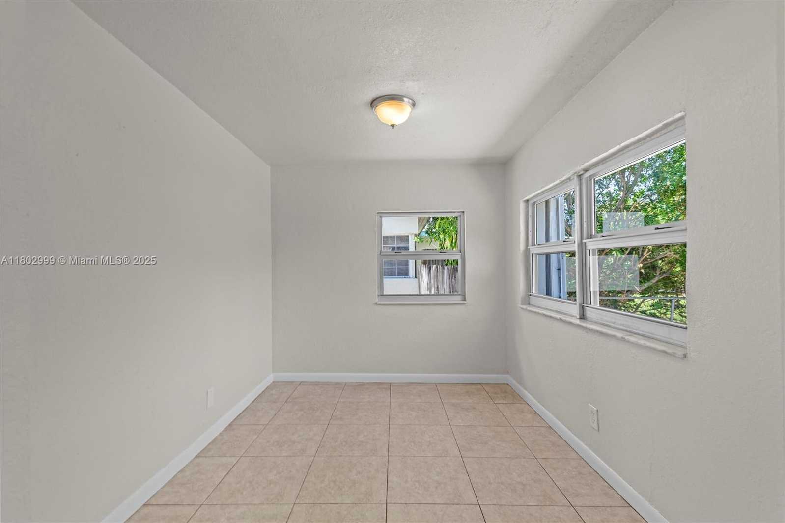Small Image of 5288 NORTH ANDREWS AVE, Oakland Park Number 6
