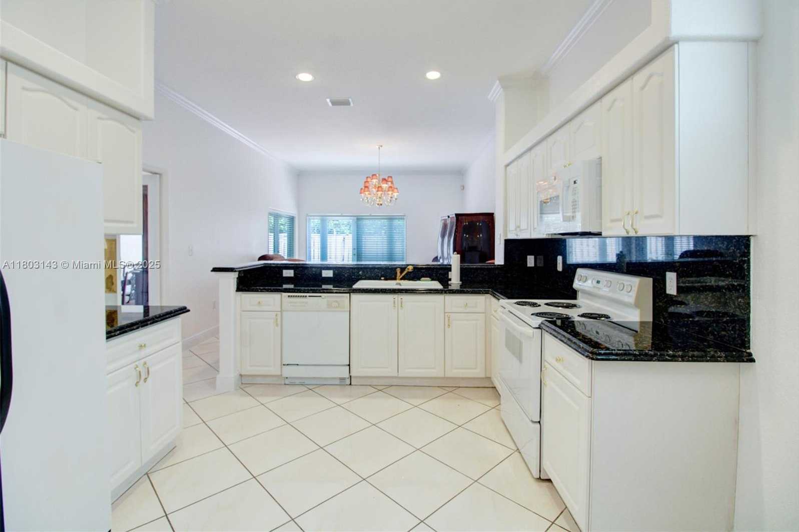 Small Image of 9072 NORTH WEST 145TH ST, Miami Lakes Number 11