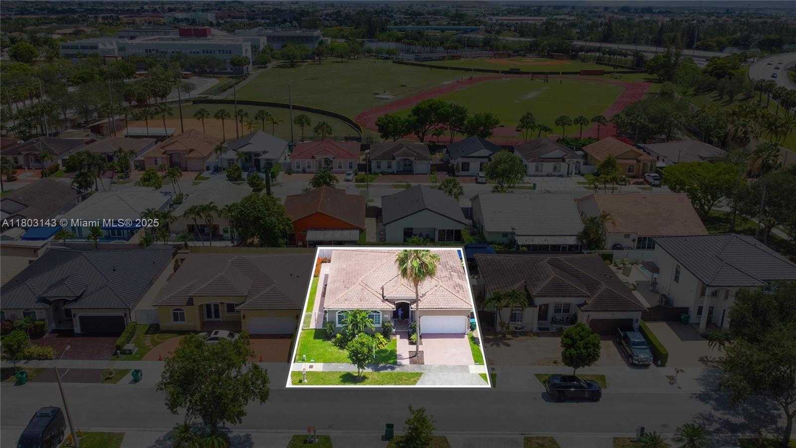 Small Image of 9072 NORTH WEST 145TH ST, Miami Lakes Number 35