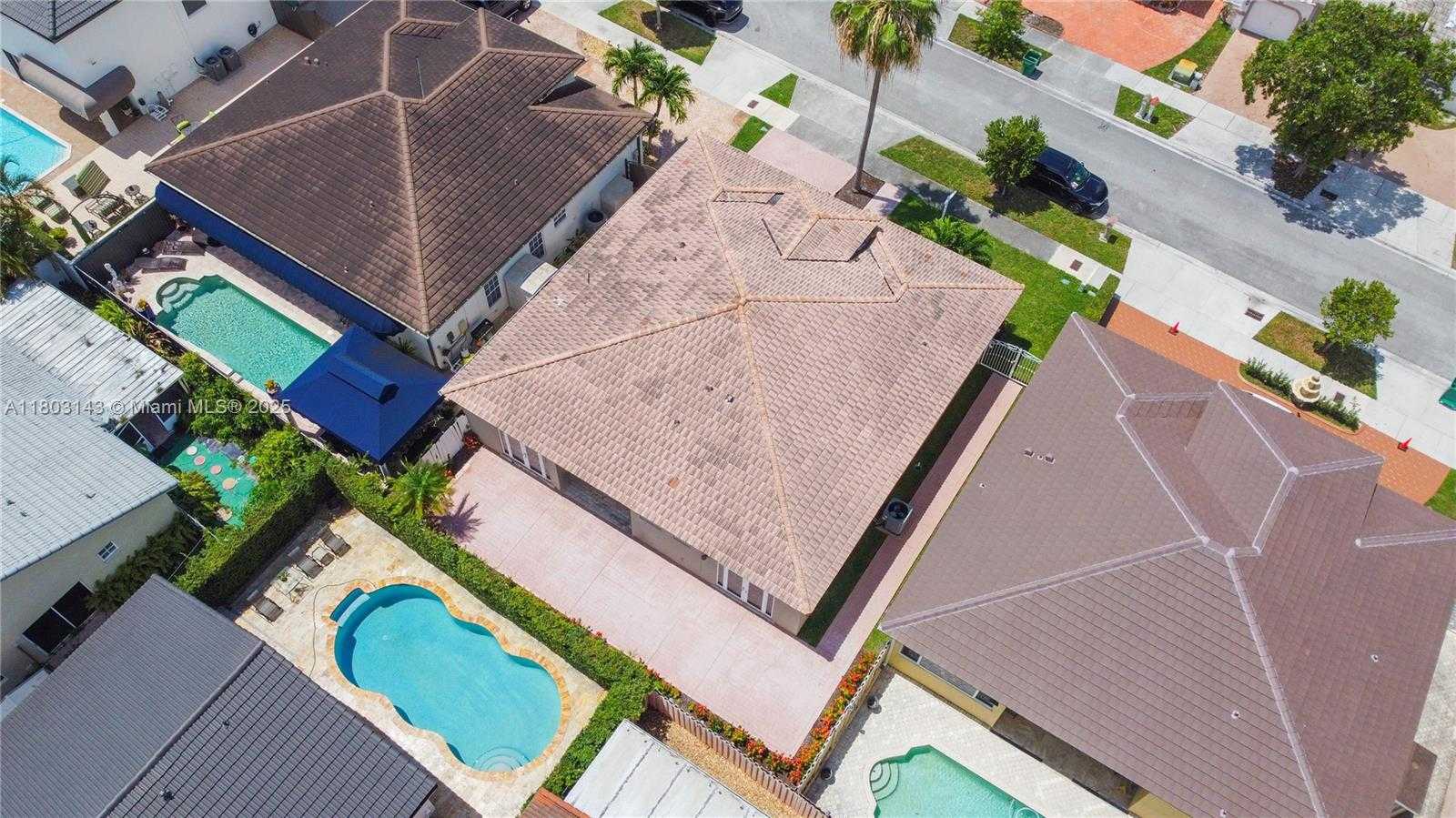 Small Image of 9072 NORTH WEST 145TH ST, Miami Lakes Number 37