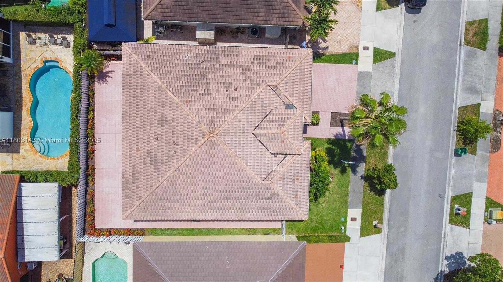 Small Image of 9072 NORTH WEST 145TH ST, Miami Lakes Number 38