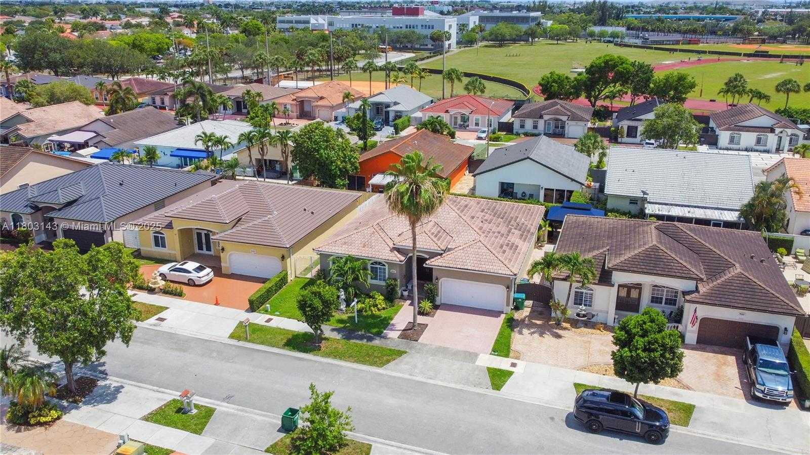 Small Image of 9072 NORTH WEST 145TH ST, Miami Lakes Number 40