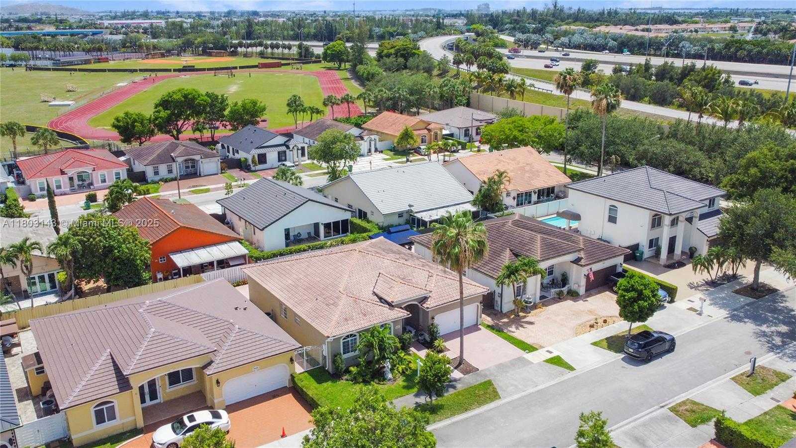 Small Image of 9072 NORTH WEST 145TH ST, Miami Lakes Number 41