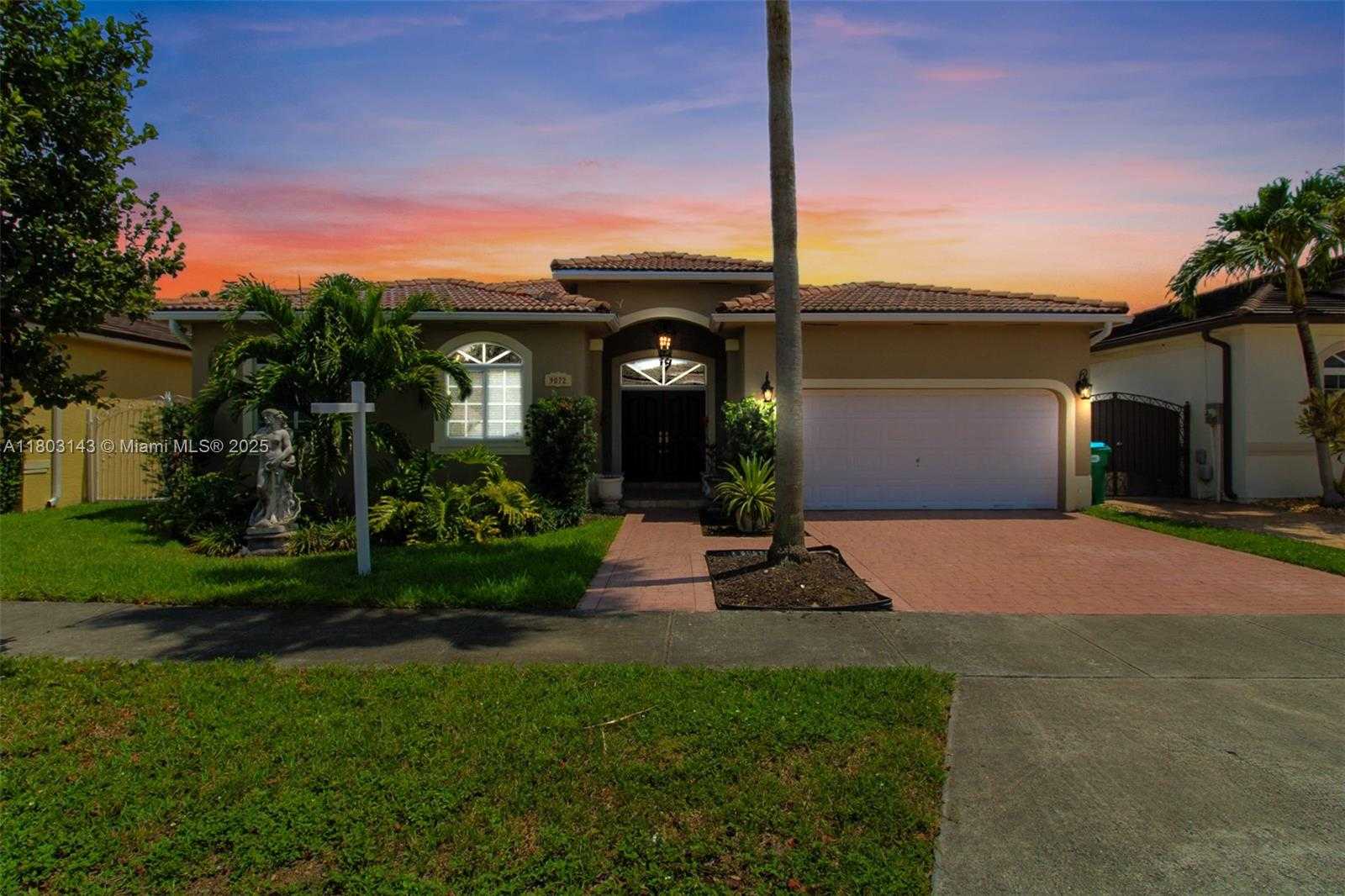 Small Image of 9072 NORTH WEST 145TH ST, Miami Lakes Number 42