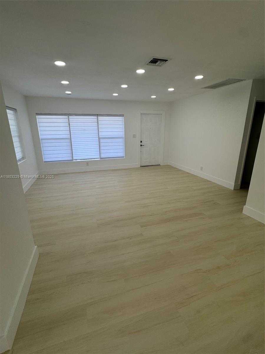 Small Image of 770 NORTH WEST 38TH ST, Oakland Park Number 21