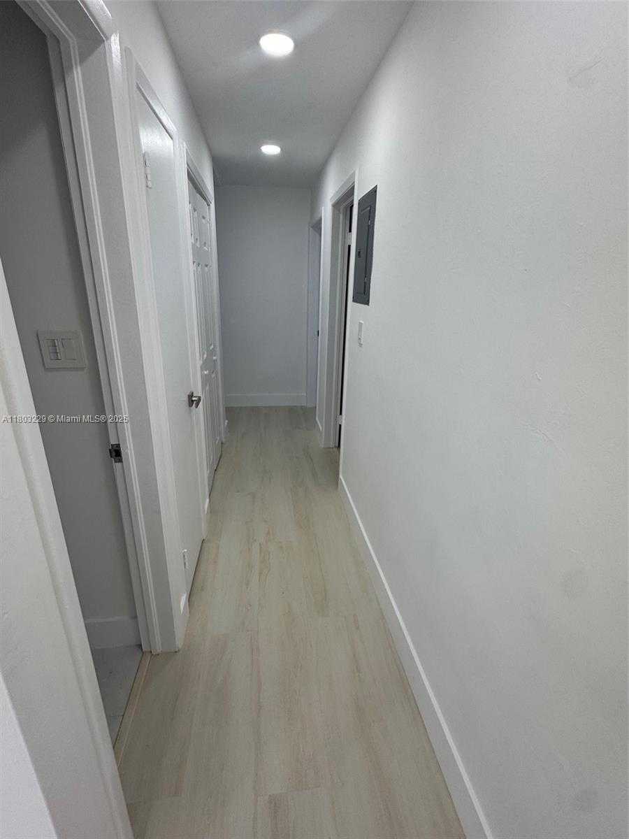 Small Image of 770 NORTH WEST 38TH ST, Oakland Park Number 25