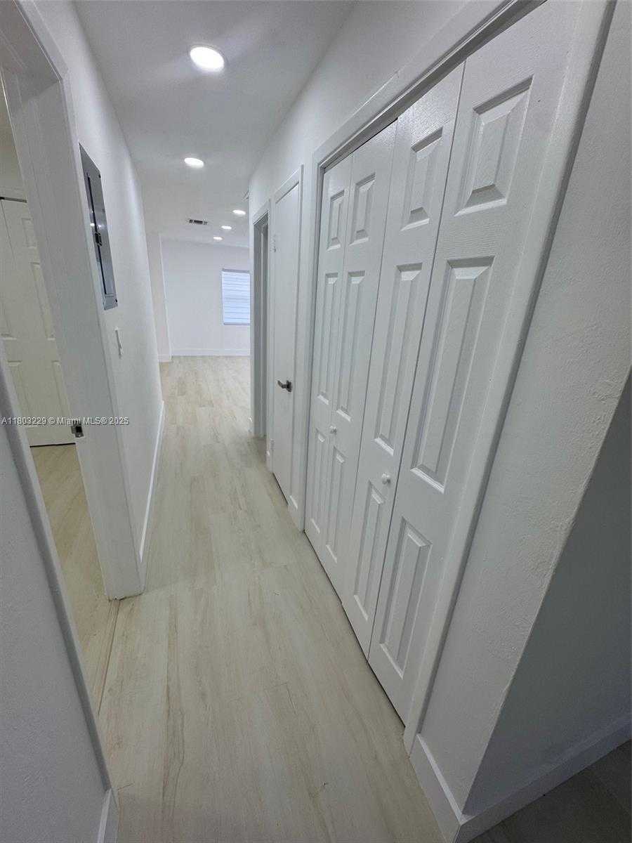 Small Image of 770 NORTH WEST 38TH ST, Oakland Park Number 32