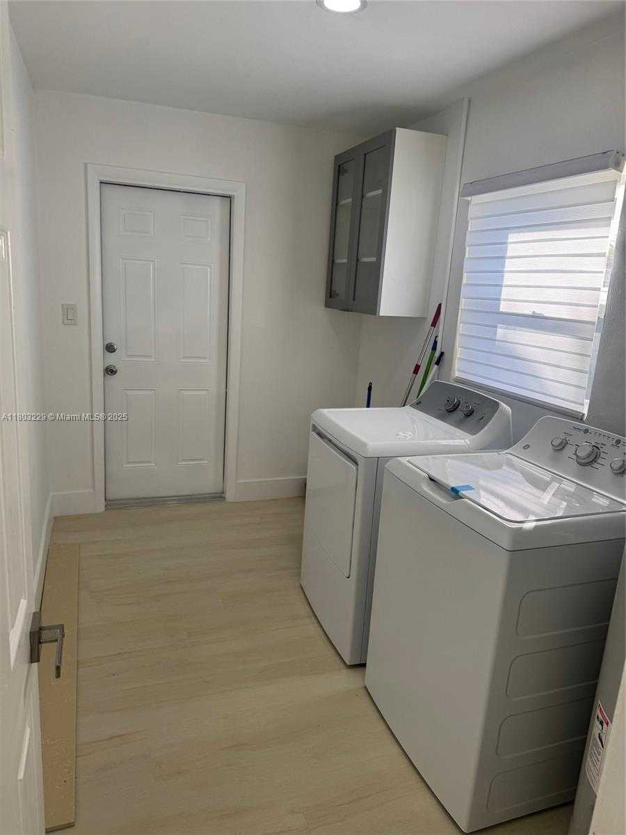 Small Image of 770 NORTH WEST 38TH ST, Oakland Park Number 34