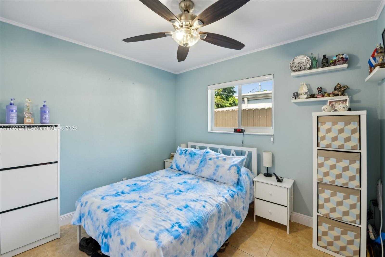 Small Image of 6309 CLEVELAND ST, Hollywood Number 7
