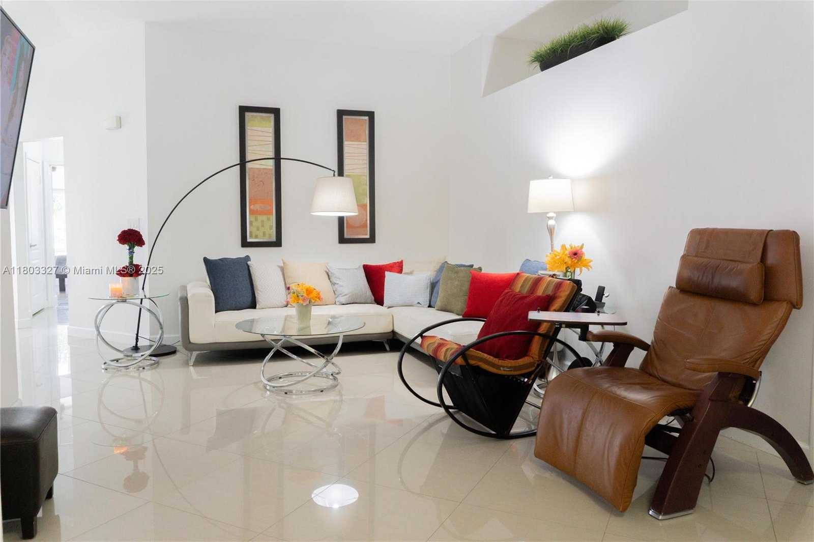 Small Image of 18625 NORTH WEST 53RD AVE, Miami Gardens Number 19