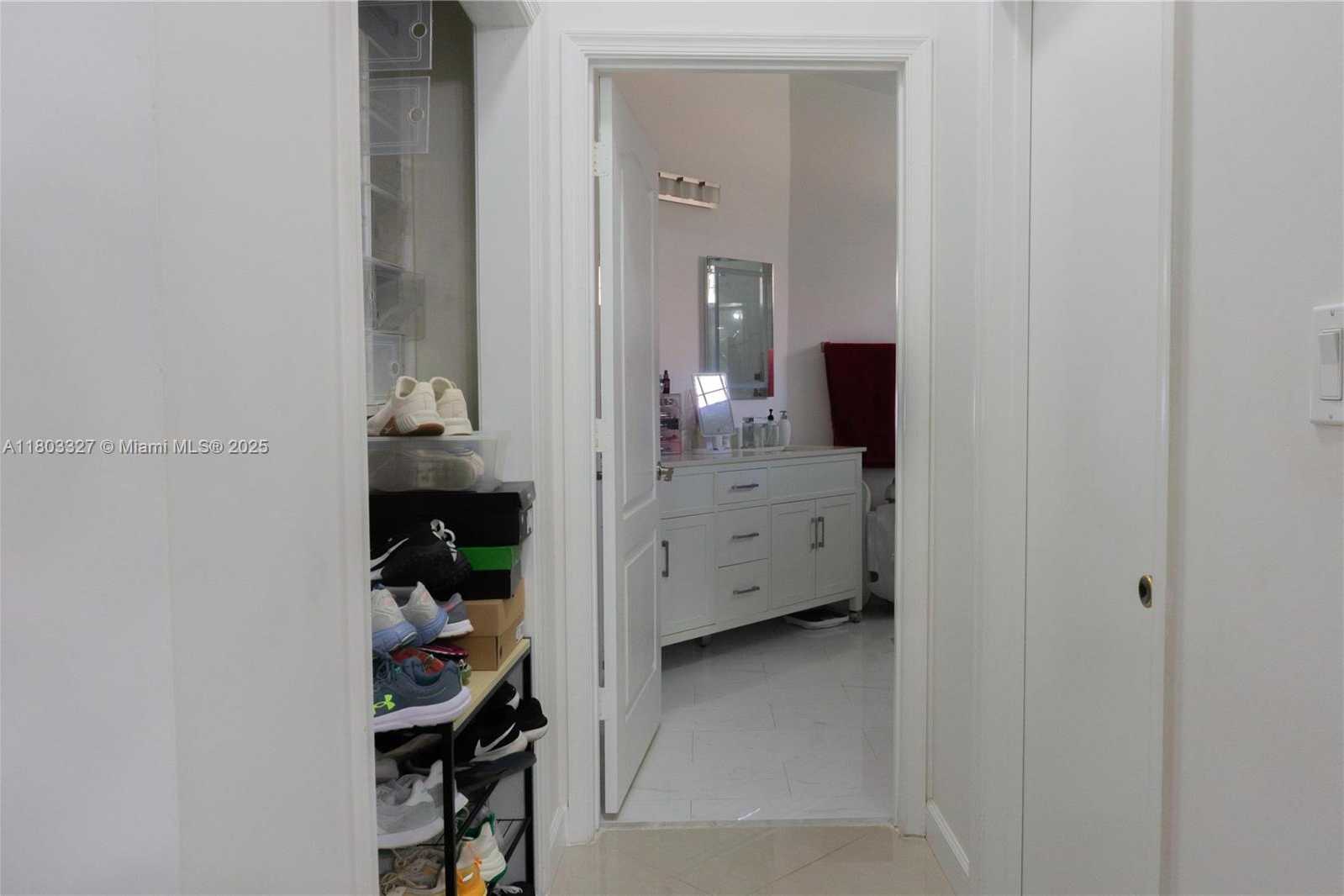 Small Image of 18625 NORTH WEST 53RD AVE, Miami Gardens Number 6