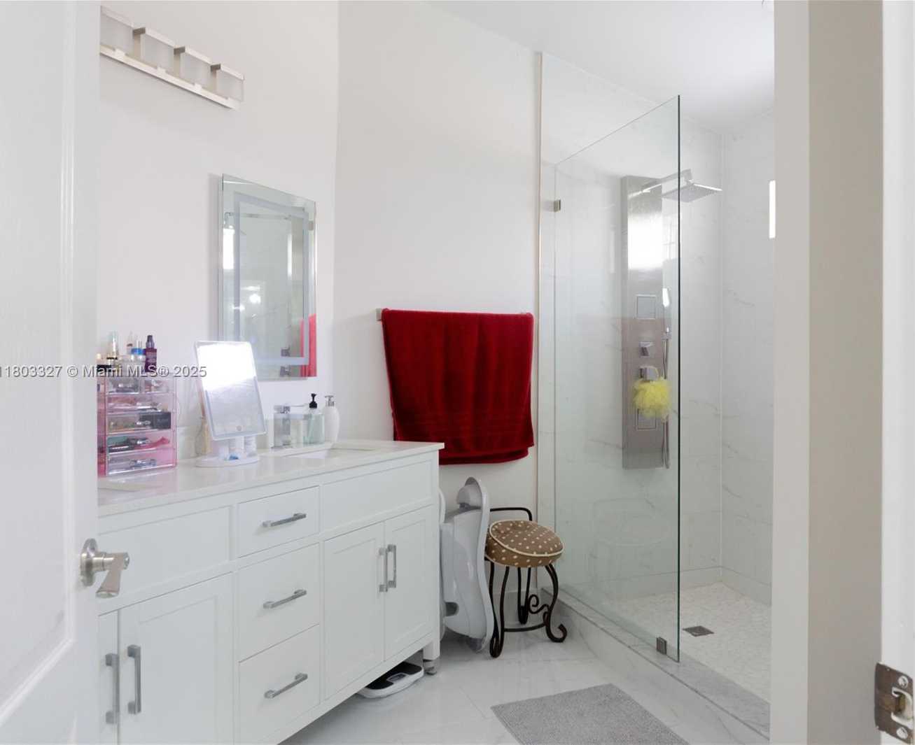 Small Image of 18625 NORTH WEST 53RD AVE, Miami Gardens Number 7