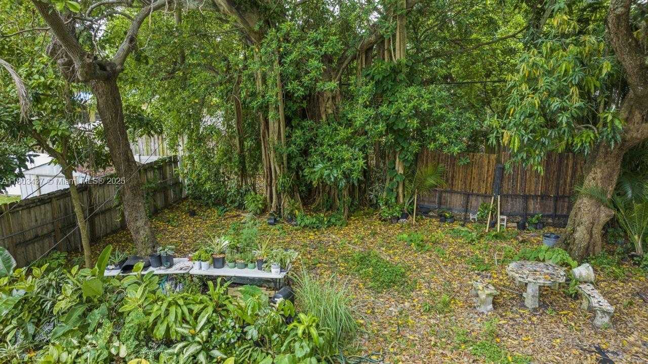 Small Image of 1330 NORTH EAST 155TH ST, North Miami Beach Number 24