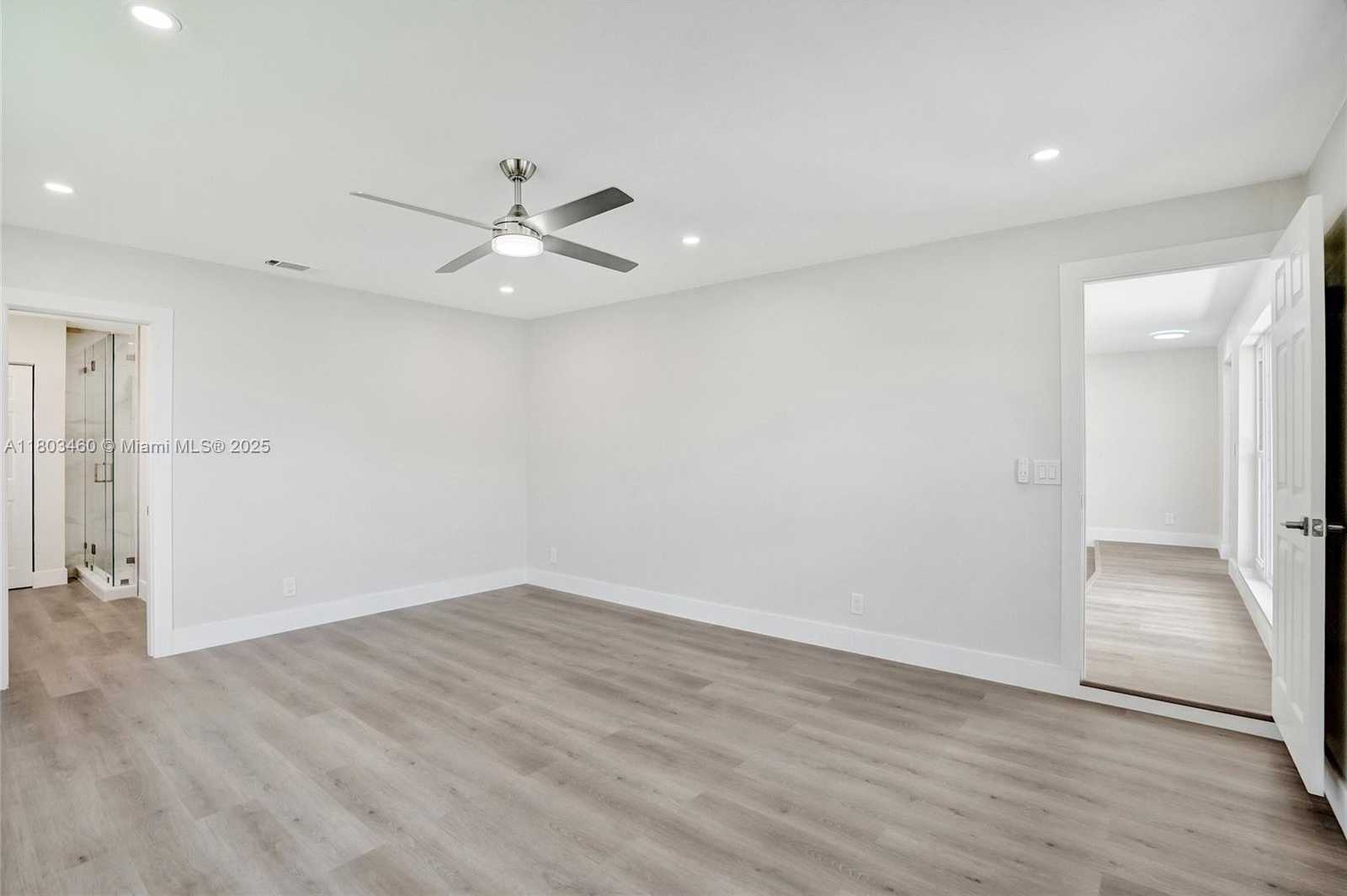 Small Image of 2021 NORTH 53RD AVE, Hollywood Number 11