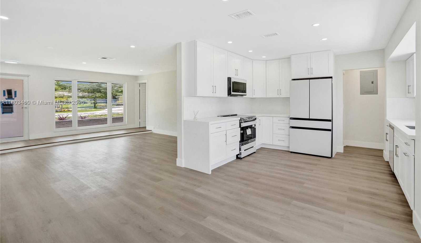 Small Image of 2021 NORTH 53RD AVE, Hollywood Number 15
