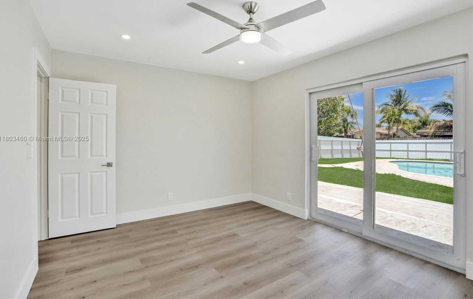 Small Image of 2021 NORTH 53RD AVE, Hollywood Number 19