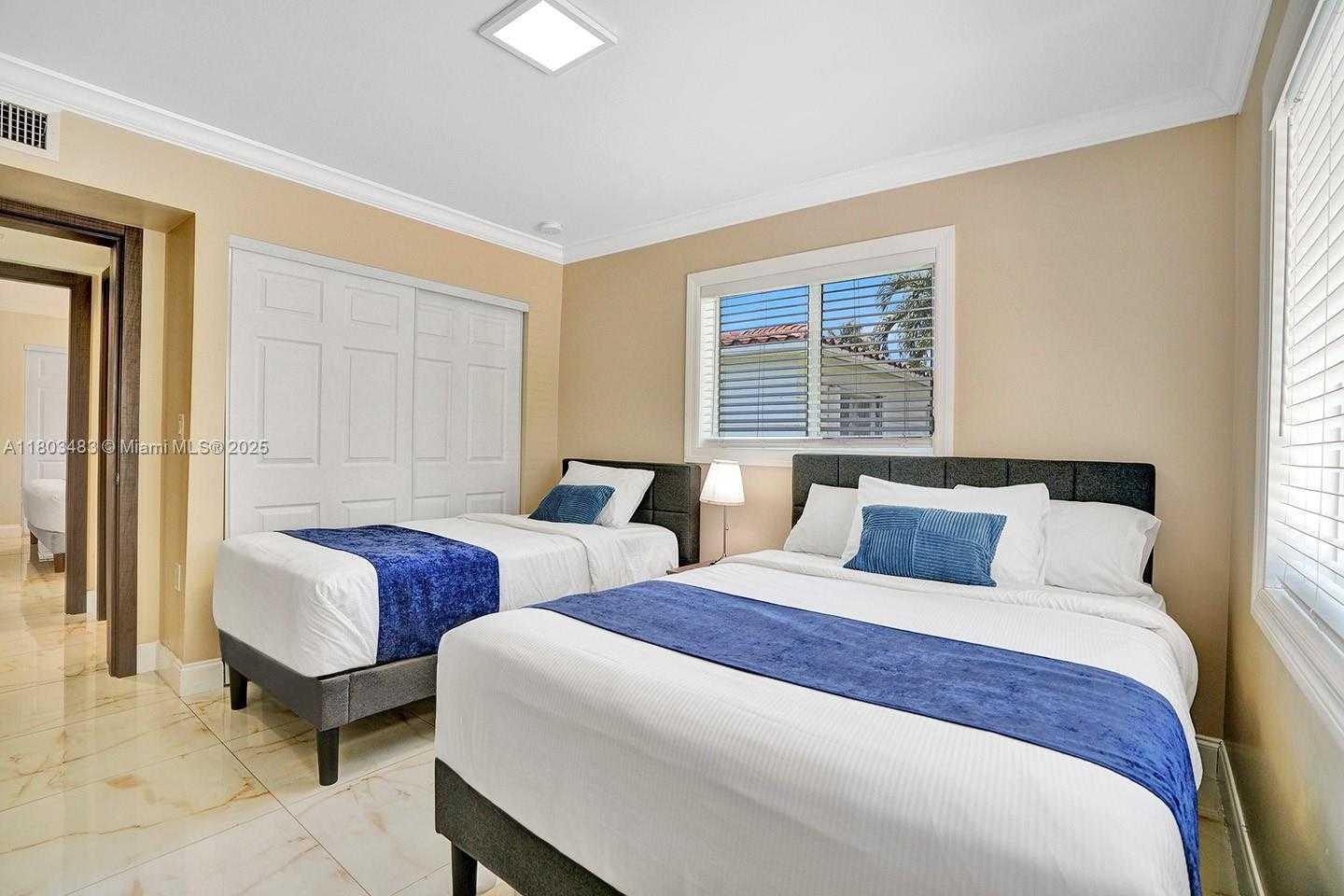 Small Image of 1318 WASHINGTON ST, Hollywood Number 19