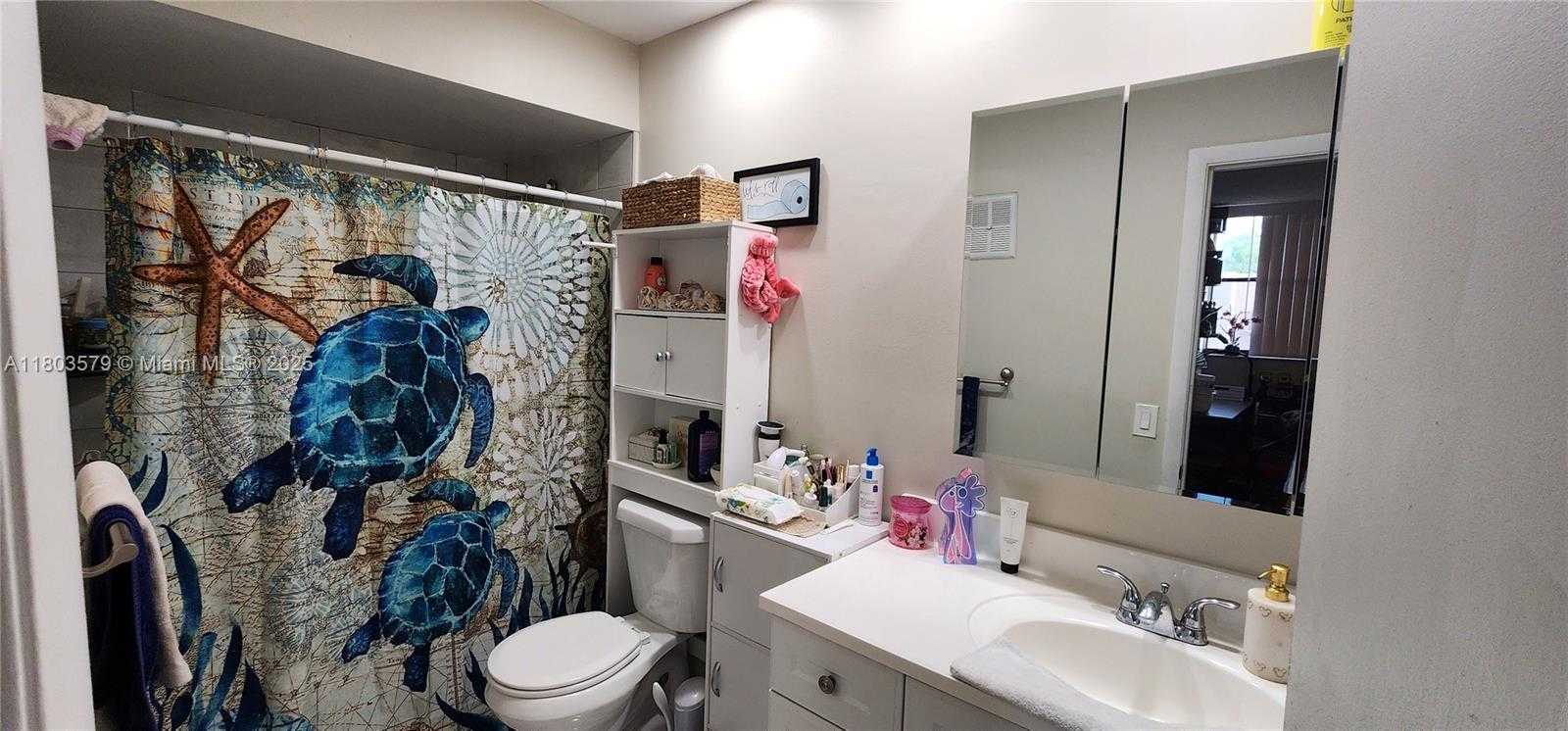 Small Image of 12305 NORTH WEST 11TH CT, Pembroke Pines Number 31