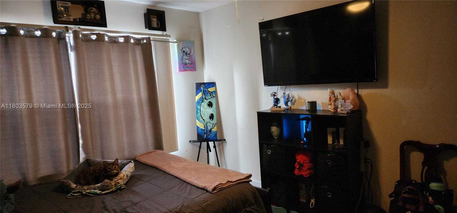 Small Image of 12305 NORTH WEST 11TH CT, Pembroke Pines Number 32