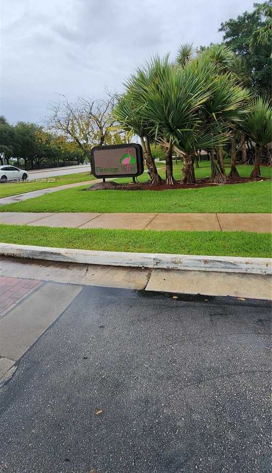 Small Image of 12305 NORTH WEST 11TH CT, Pembroke Pines Number 5